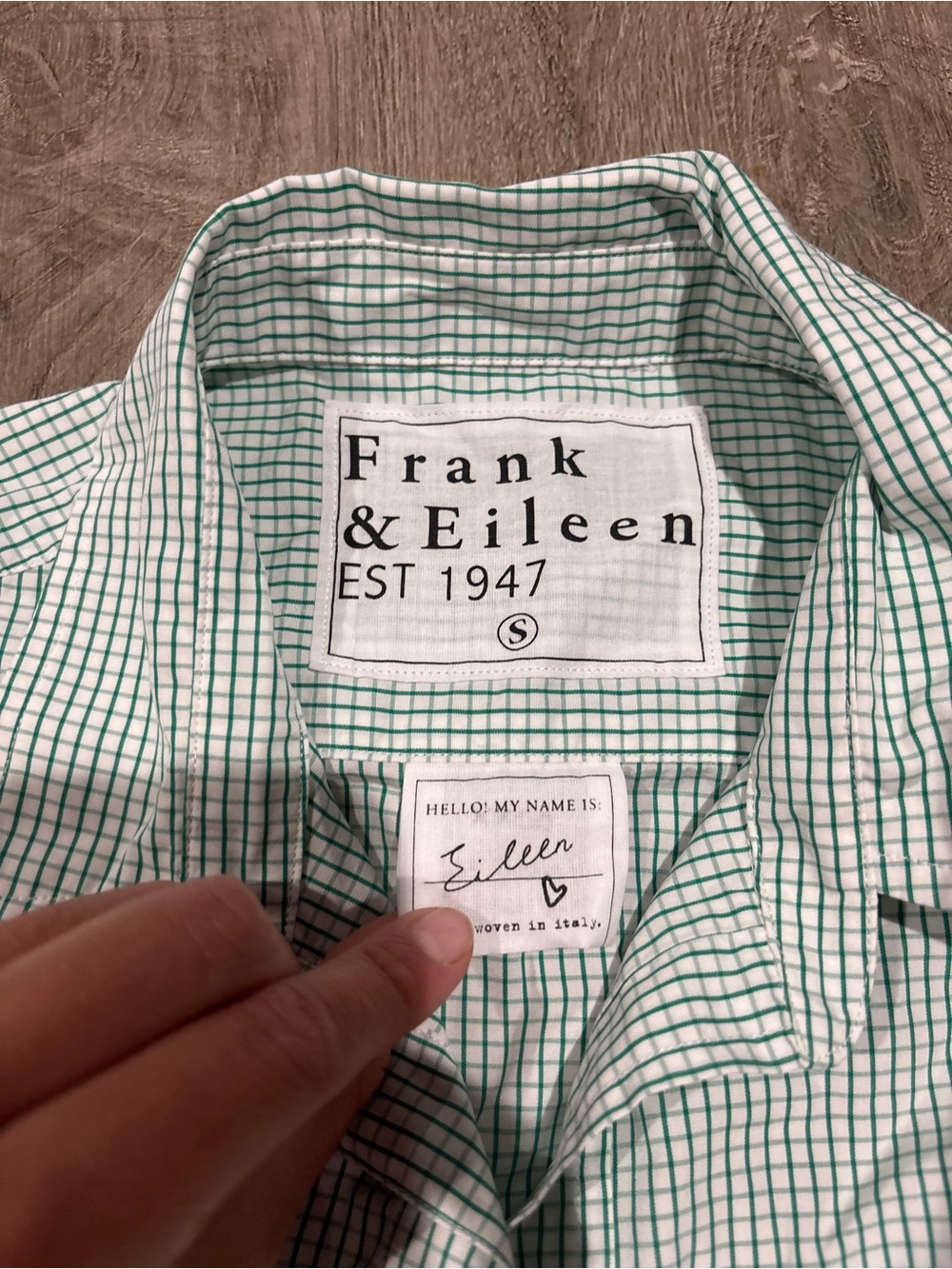 Frank & Eileen Eileen Relaxed Button Down Shirt Size Small Green White Check - Picture 4 of 4